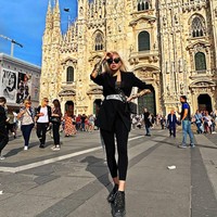 WAGs pemain sepakbola Ukraina terancam dipenjara dan menghadapi tiga tahun di bui setelah menyanyikan lagu kebangsaan negaranya dalam balutan pakaian seksi, sambil memamerkan pakaian dalamnya. Foto: Instagram