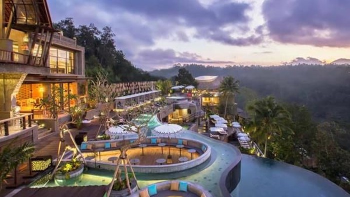 Kolam renang Kayon Jungle Resort di Ubud, Bali.
