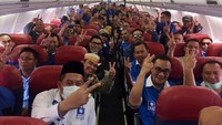 Pesawat Lion tampah penuh oleh pemilik suara pendukung Zulkifli Hasan. Istimewa/Tim Zulhas.