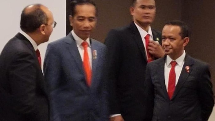 Kepala Badan Koordinasi Penanaman Modal (BKPM) Bahlil Lahadalia ikut mendampingi Presiden Jokowi saat bertemu pemerintah Australia.