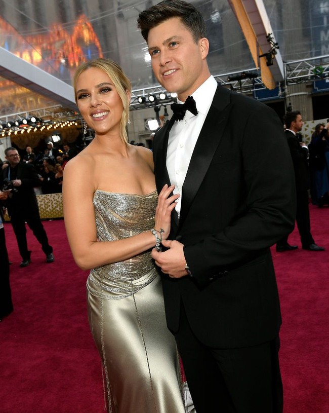 Scarlett Johansson sendiri hadir di Oscar 2020 sebagai nominator untuk dua kategori penghargaan. Pertama dia dinominasikan sebagai aktris pendukung terbaik lewat film Jojo Rabbit dan kedua aktris terbaik melalui perannya dalam film yang tayang di Netflix Marriage Story. Foto: Amy Sussman/Getty Images