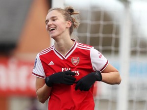 Perkenalkan, Ini Striker Cantik Arsenal