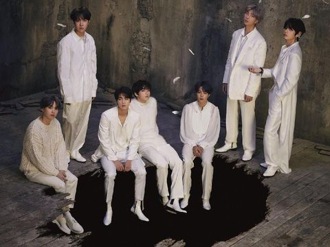 BTS Tampil Bersayap dalam Teaser Foto 'Map of the Soul: 7'
