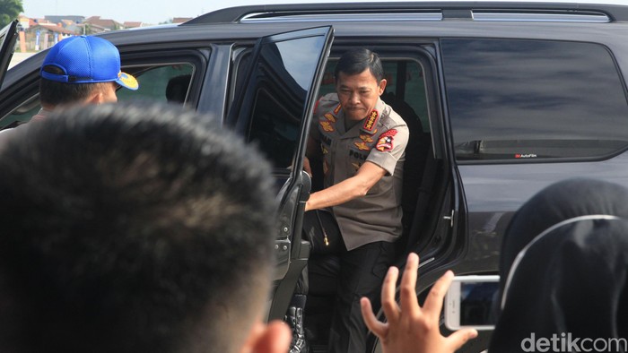 Kapolri Jenderal Pol Idham Azis meresmikan Indonesia Safety Driving Center (ISDC) di Tangerang Selatan, Banten, Selasa (11/2/2020). ISDC yang berlokasi di Pusat Pendidikan Lalu-lintas Polri (Pusdiklantas Polri) tersebut menjadi pusat pembelajaran keamanan berkendara seperti para instruktur profesional, hingga patroli pengawalan maupun ajudan Polri.