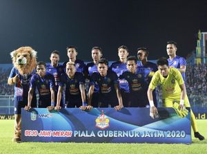 Arema FC Masih Terlalu Sering Kehilangan Bola