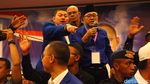 Foto-foto Perang Kursi di Kongres PAN