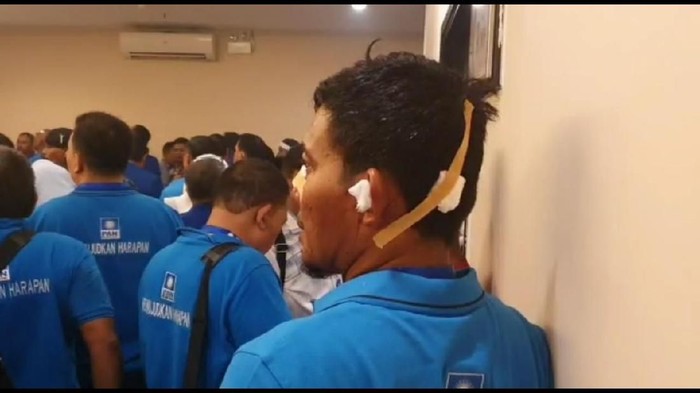 Korban Ricuh Kongres PAN: Kepala Bocor, Kuping Berdarah