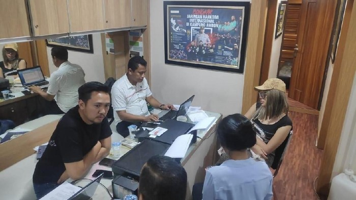 Lucinta Luna Diamankan Polisi