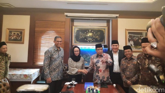 Menlu Retno bertemu Ketum PBNU Said Aqil (Foto: Yogi Ernest/detikcom)