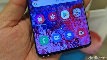 Memiliki bezel yang cukup tipis. Foto: Fino Yurio Kristo