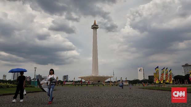 Pandemi virus corona membuat perantau menghabiskan lebaran di Jakarta.