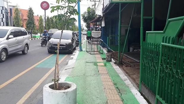 DPRD Kota Medan pun menganggap Pemerintah Kota (Pemko) Medan lepas tangan.