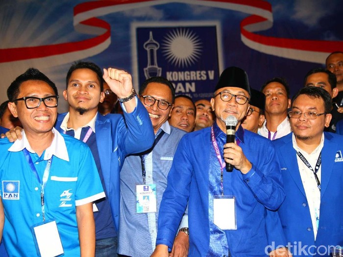 Zulkifli Hasan (Zulhas) terpilih kembali menjadi Ketua Umum PAN. Zulhas mengungguli kandidat lain yaitu Mulfachri dan Dradjad.