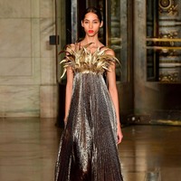 Fashion show Oscar De La Renta menampilkan koleksi gaun malam terbarunya di New York Fashion Week 2020, New York, Senin [10/2/2020]. Photo by Slaven Vlasic/Getty Images.