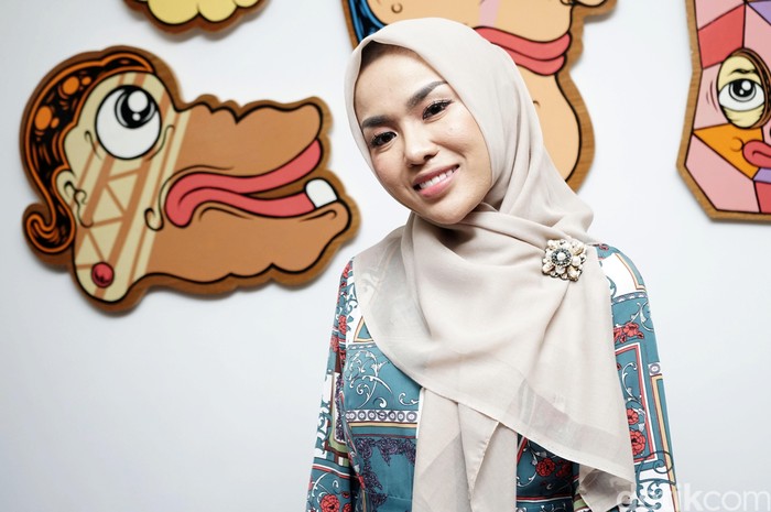 Medina Zein dan suaminya saat ditemui di kawasan Kebayoran Baru.