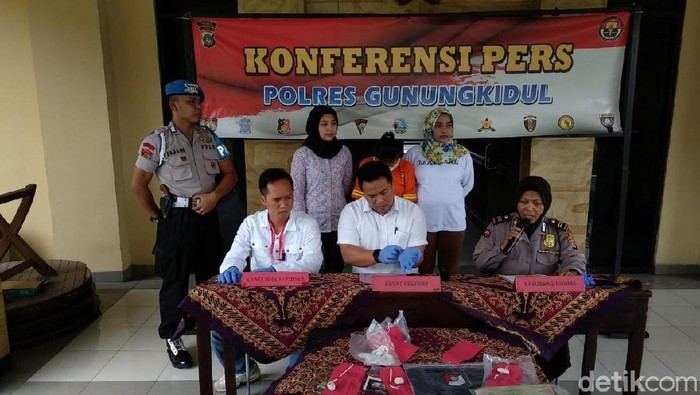 Polres Gunungkidul saat jumpa pers kasus aborsi AS