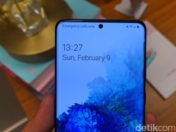 Penampakan Galaxy S20 dan S20 Plus, Pilih Mana?