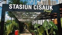 Cisauk Point merupakan bagian dari LRT City yang menerapkan konsep Transit Oriented Development (TOD) yang terintegrasi dengan sistem transportasi massal yang bersifat multimoda, yaitu KRL dan bus. Cisauk Point merupakan produk kolaborasi antara PT Adhi Commuter PropertI (ACP) yang merupakan anak usaha BUMN dari PT Adhi Karya (Persero) Tbk dengan PT Kereta Api Indonesia (Persero) yang mengembangkan lahan seluas 1,65 hektare (Ha), berlokasi tepat berada di sisi stasiun KRL Cisauk dan terminal bus Cisauk. Foto: dok. ACP