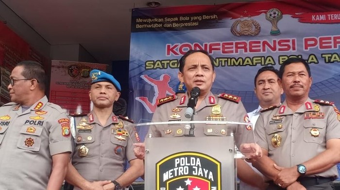 Wakapolri Komjen Gatot Eddy berikan pengarahan ke Satgas Antimafia Bola