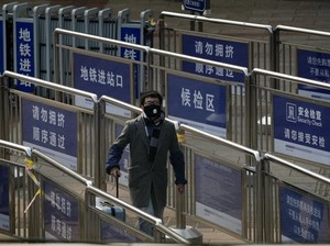 China Laporkan 327 Kasus Baru Corona, 44 Orang Meninggal dalam Sehari