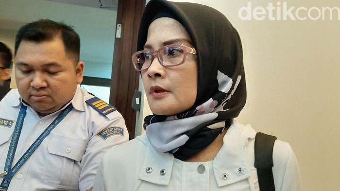 Staf Khusus Menteri Perhubungan, Adita Irawati