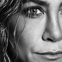 Jennifer belum lama ini menjadi sorotan karena pertemuan manisnya dengan mantan suami, Brad Pitt, di Screen Actors Guild Awards 2020. Banyak yang berharap pertemuan tersebut dapat mempersatukan mereka kembali. Saya rasanya segala sesuatu terjadi sesuai waktunya, dan apapun itu alasannya, hidup ini akan berjalan sebagaimana seharusnya, kata Jennifer. (Foto: Dok. Interview/Alique Studio)