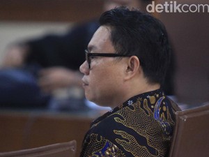 Vonis 4,6 Tahun Bui Inkrah, Eks Dirut Perum Perindo Dieksekusi KPK