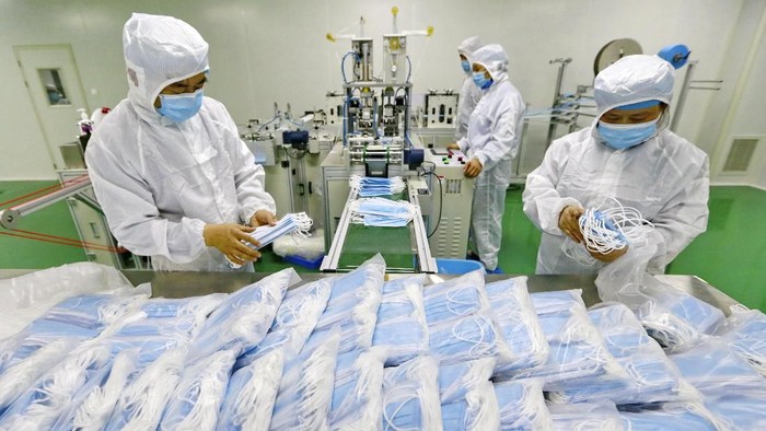 WHO resmi menamai virus Corona yang menewaskan 1.115 orang. Virus mematikan yang pertama kali diidentifikasi di China pada 31 Desember itu dinamai COVID-19.