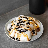 5 Kafe Ini Punya Creamy Boba Toast yang Bikin Ngiler