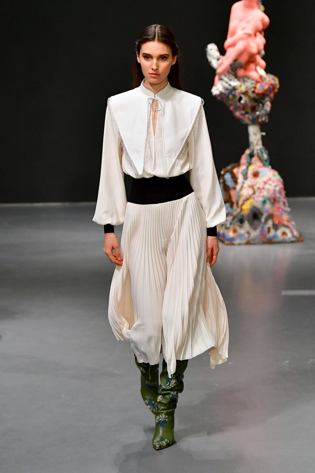 Fashion show Tory Burch fall/winter 2020 di New York Fashion Week 2020 yang digelar di Galeri Seni Sotheby, New York, Minggu [9/2/2020]. Photo by Slaven Vlasic/Getty Images.