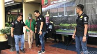 Polres Metro Jakarta Barat hari ini menggelar rilis soal penangkapan Lucinta Luna.  Foto: Hanif Hawari/ Istimewa