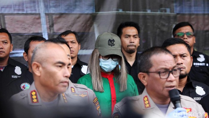 Lucinta Luna telah ditetapkan sebagai tersangka kasus narkoba oleh Polda Metro Jaya, Rabu (12/2/2020).