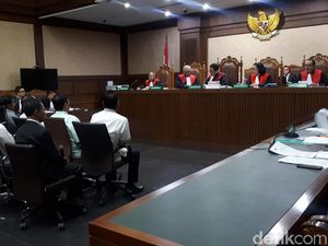 Cerita Saksi Diminta Bawa Durian Saat Gubernur Kepri Terjerat OTT KPK