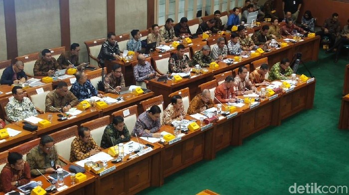 9 BUMN Merapat ke DPR RI