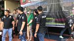 Bermasker dan Baju Tahanan, Ini Penampakan Lucinta Luna