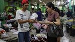 Berburu Bunga di Pasar Rawa Belong Jelang Hari Kasih Sayang