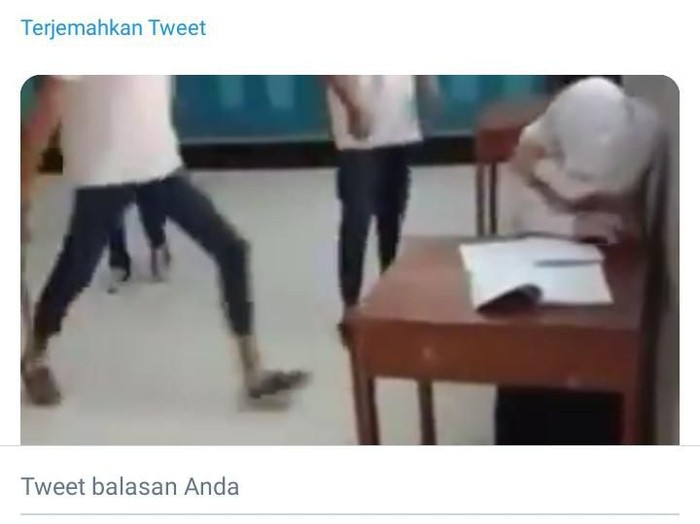 3 siswa pukul-tendangi siswi hingga tak berdaya di SMP Purworejo, Rabu (12/2/2020).