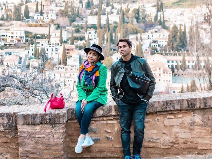 Raffi Ahmad dan Nagita Slavina Raffi Ahmad dan Nagita Slavina