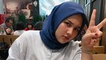 Ini Pose Kulineran Cantik Una Maulina, Calon Istri Sahrul Gunawan