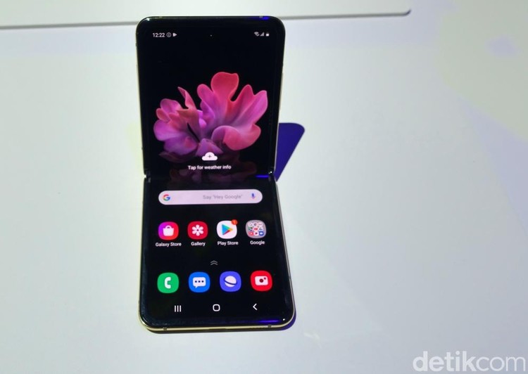 Galaxy Z Flip Galaxy Z Flip