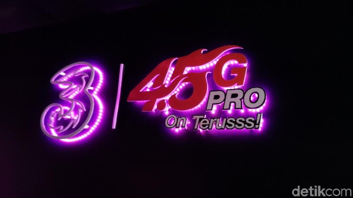 Tri Luncurkan Jaringan 4,5G Tri Luncurkan Jaringan 4,5G
