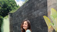 Syifa Hadju mengawali karirnya sejak belia pada tahun 2014. Debutnya sebagai aktris bermula saat dirinya berperan pada sinetron Bintang di Langit. Kini tak hanya sinetron, kiprahnya merambah ke layar lebar. Foto: Istimewa