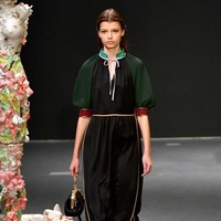 Fashion show Tory Burch fall/winter 2020 di New York Fashion Week 2020 yang digelar di Galeri Seni Sotheby, New York, Minggu [9/2/2020]. Photo by Slaven Vlasic/Getty Images.