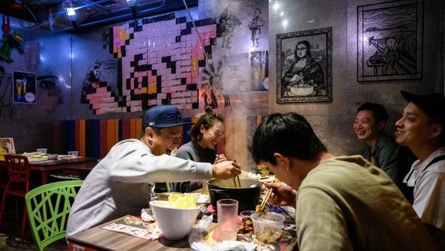 Curhat Pelayan Kapal Pesiar hingga Hot Pot yang Tularkan Virus Corona