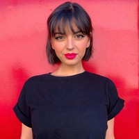 Di Instagram-nya, ia pun mengungkap bagaimana dirinya yang sekarang melihat Friday sembilan tahun lalu ketika berusia 13. Di atas semuanya, aku hanya berharap bisa kembali dan berbicara ke diriku yang berusia 13, yang sangat malu dengan dirinya sendiri dan takut dengan dunia, tulisnya. Foto: Instagram @msrebeccablack