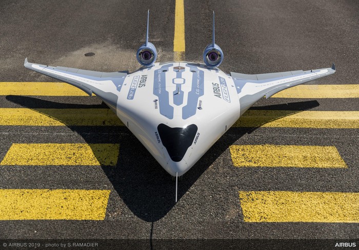 Pesawat MAVERIC Airbus