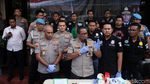 Momen Lucinta Luna Digiring di Polres Jakbar