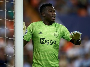 Diincar Chelsea dan Barca, Andre Onana Siap Tinggalkan Ajax