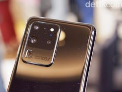 Aksi Menggoda Galaxy S20 Ultra Berfitur 100x Zoom