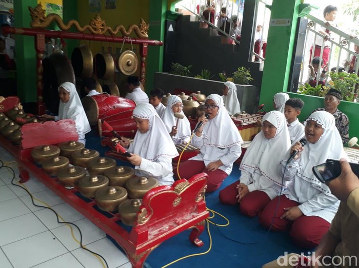 The United Nations Children’s Fund (UNICEF) mengapresiasi SD Al Kautsar Kota Pasuruan yang sukses menerapkan program inklusi. Sekolah ini sudah menerapkan program inklusi sejak 2013.